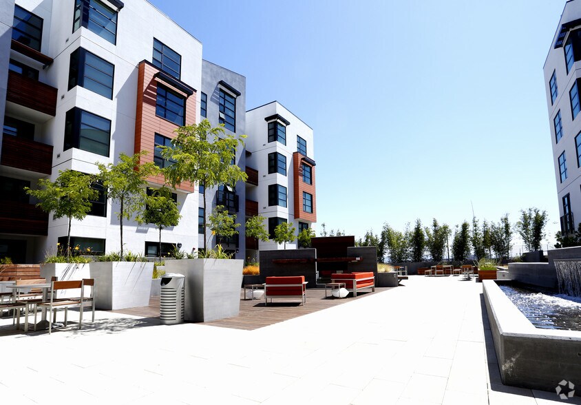More Photos Of 1155 4th St, San Francisco Apartments For Lease