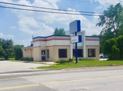 Primary Photo Of 95 King St E, Lambton Shores Fast Food For Sale