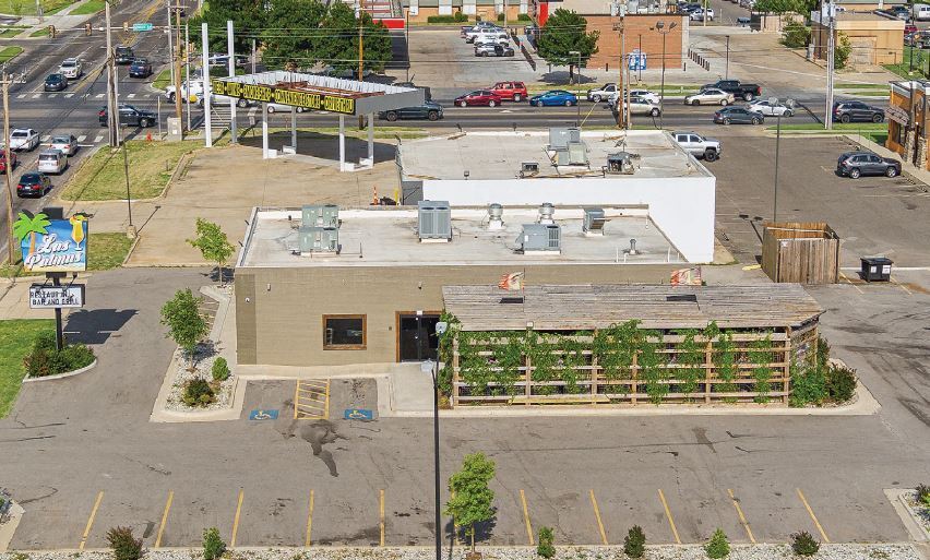 Primary Photo Of 2916 SW 59th St, Oklahoma City Restaurant For Sale