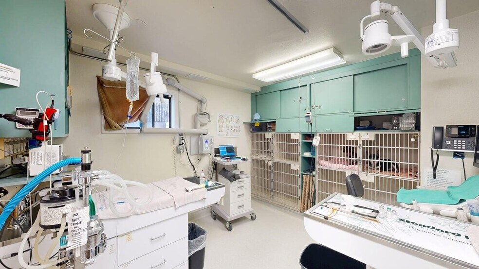More Photos Of 1321 N 27th St, Billings Medical For Sale