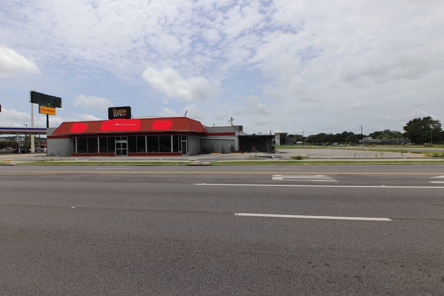 More Photos Of 626 22nd Ave S, Meridian Freestanding For Lease