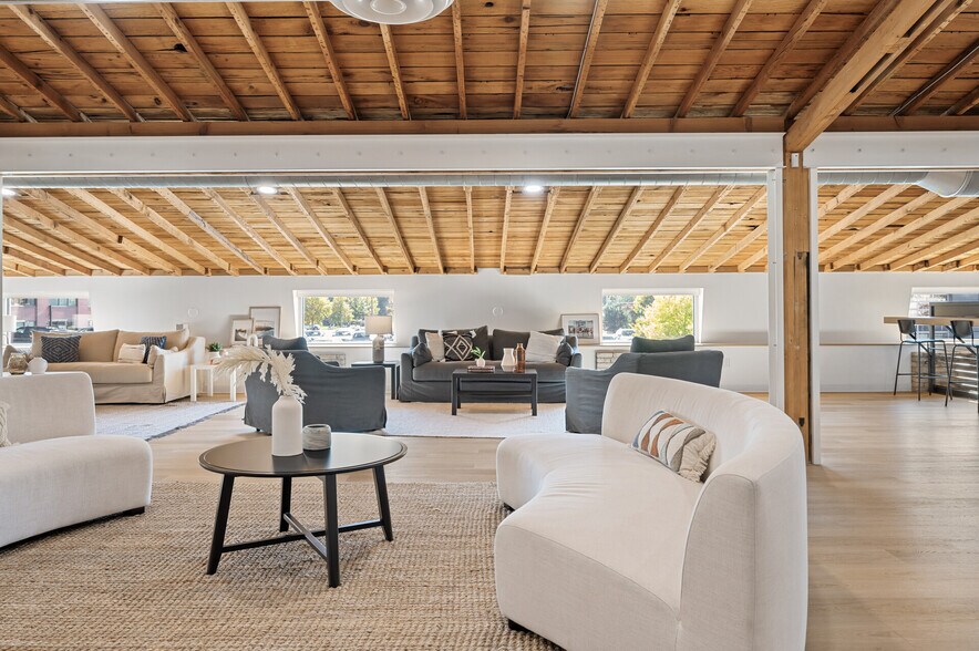 More Photos Of 1153 SE 16th Ave, Minneapolis Coworking Space