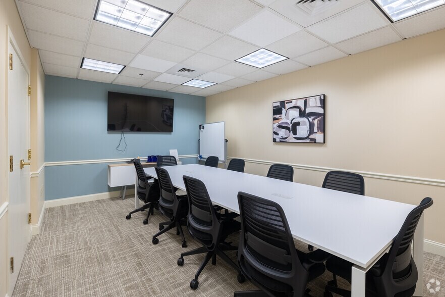 More Photos Of 22 Bull St, Savannah Coworking Space