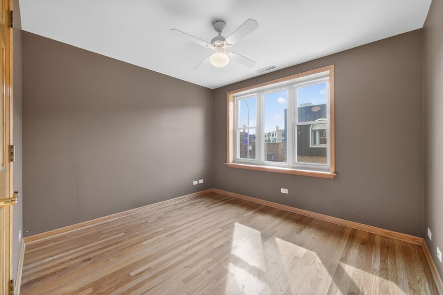 More Photos Of 4369 N Elston Ave, Chicago Specialty For Sale