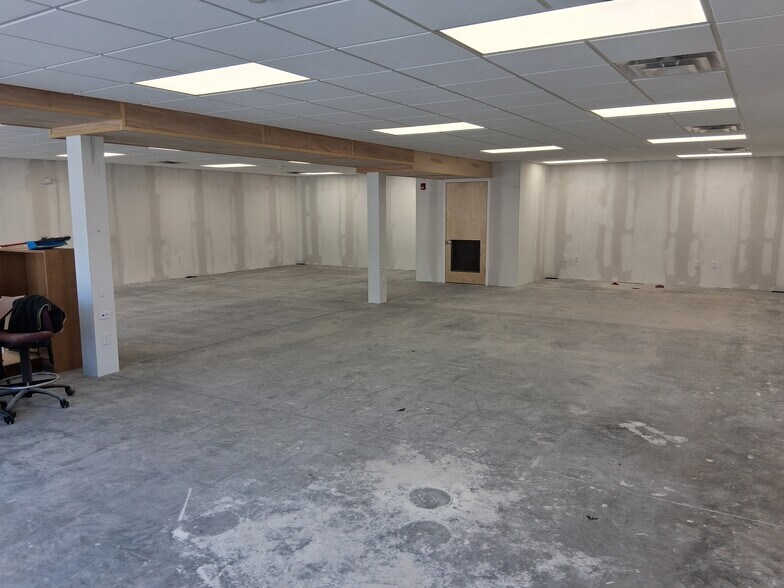 More Photos Of 305 Broadway, Taunton Freestanding For Lease