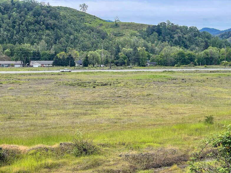 More Photos Of 0 North Umpqua Hwy Hwy, Roseburg Land For Sale