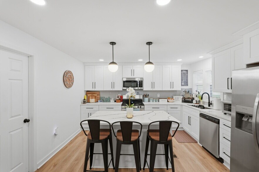 More Photos Of , Canton Flex For Sale