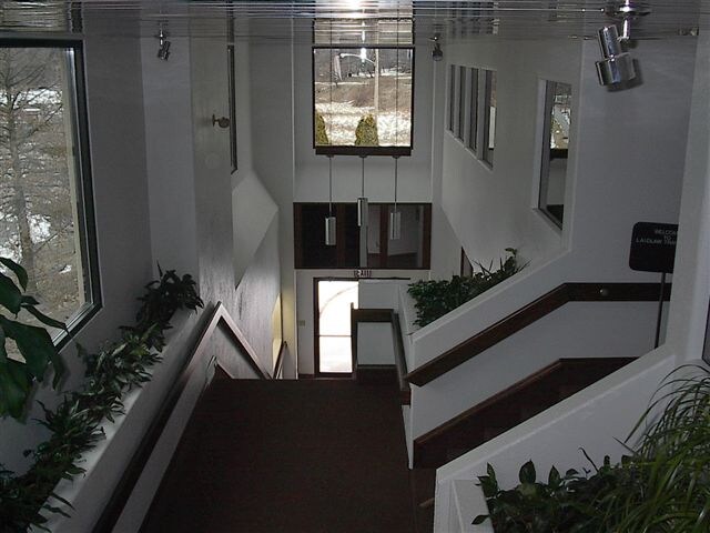 More Photos Of 2000 Commerce Loop, North Huntingdon Flex For Lease