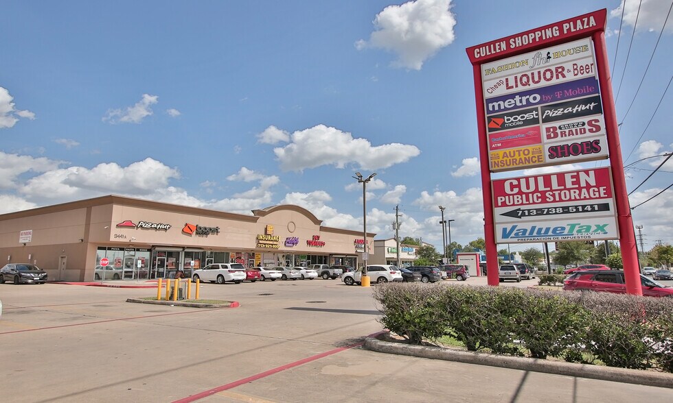 More Photos Of 9441 Cullen Blvd, Houston Unknown For Lease