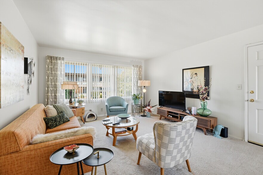 More Photos Of 1620 Larch St, Alhambra Multifamily For Sale