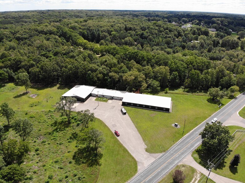 More Photos Of 6190 N Riverview Dr, Kalamazoo Warehouse For Sale