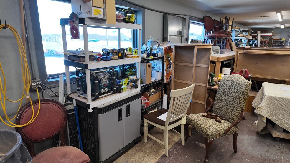 More Photos Of 5467 N Main St, Joplin Freestanding For Sale