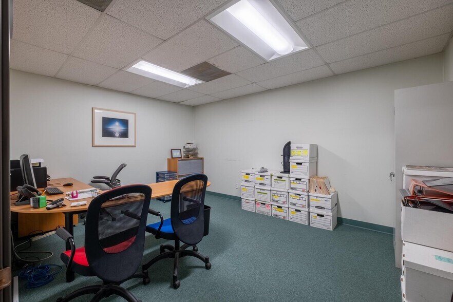 More Photos Of 22809 Lockness Ave, Torrance Warehouse For Sale