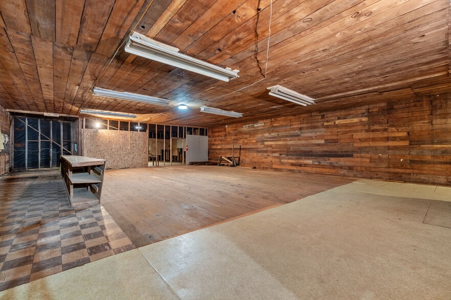 More Photos Of 121452 State Hwy 101, Orick Office For Sale