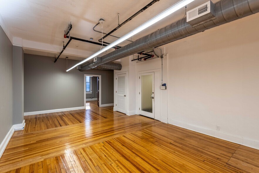 More Photos Of 200 Fayetteville St, Raleigh Loft Creative Space For Lease