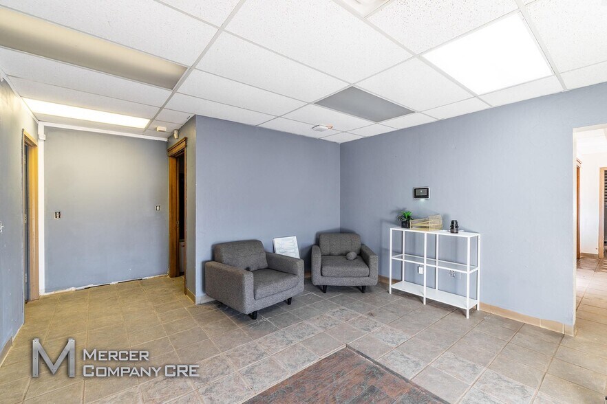 More Photos Of 900 N 4th St, Guthrie Manufacturing For Lease