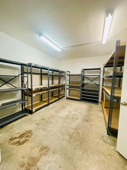 More Photos Of 3100 NW 72nd Ave, Miami Warehouse For Lease