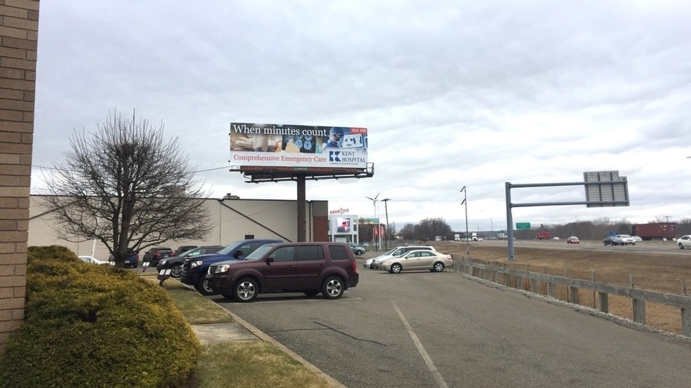 More Photos Of 33 Plan Way, Warwick Warehouse For Lease