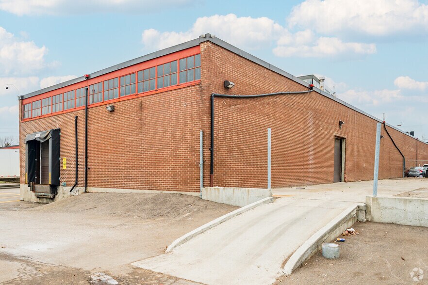 More Photos Of 25 Tangiers Rd, Toronto Manufacturing For Lease