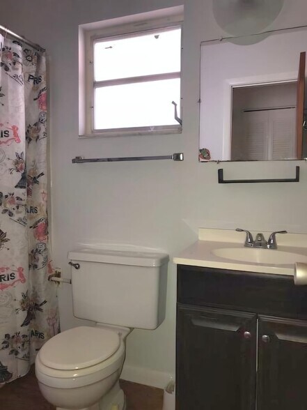 More Photos Of 3025 54th St S, Gulfport Apartments For Sale