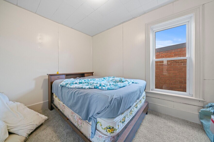 More Photos Of 208 N Walnut St, Stillman Valley General Retail For Sale