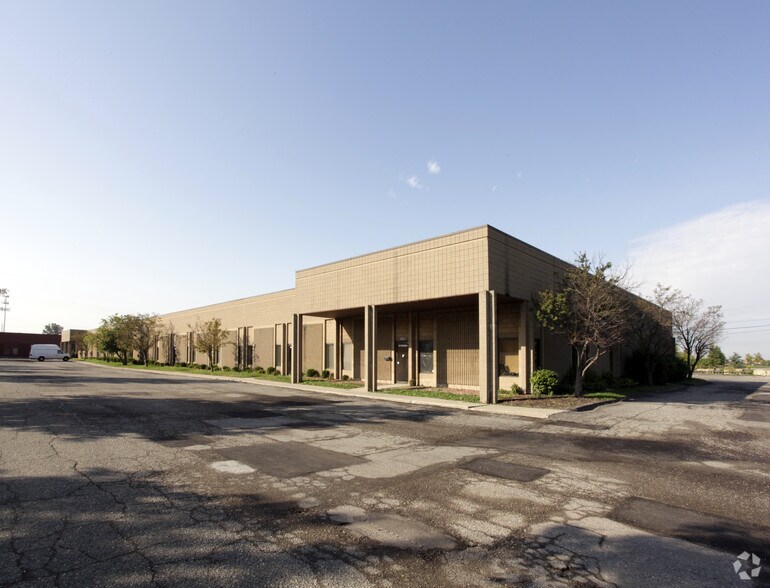 More Photos Of 27475-27487 Schoolcraft Rd, Livonia Unknown For Lease