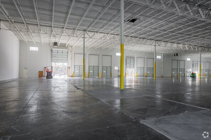 More Photos Of 1207 Farmers Rd, Grand Prairie Warehouse For Sale