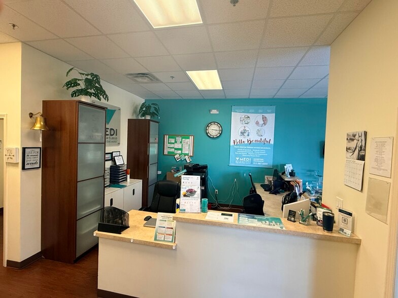 More Photos Of 13359 N Highway 183, Austin Storefront For Lease