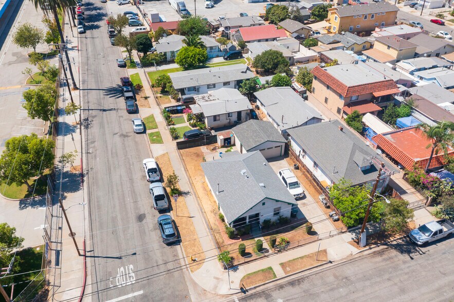 More Photos Of 301 N McDonnell Ave, Los Angeles Apartments For Sale