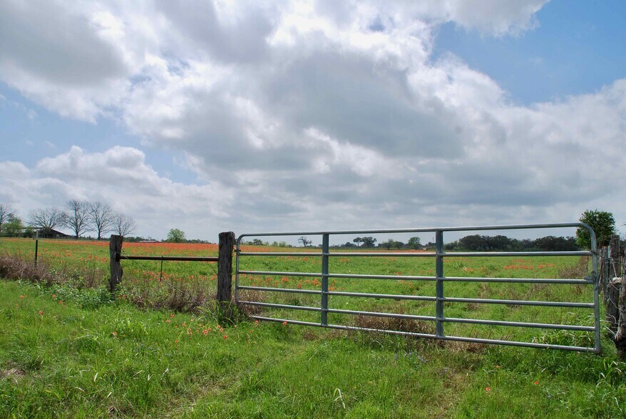 More Photos Of Highway 90A, Shiner Land For Sale