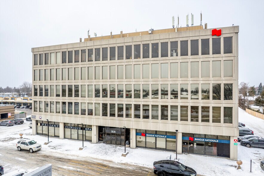 More Photos Of 3131 Boul de la Concorde E, Laval Coworking Space
