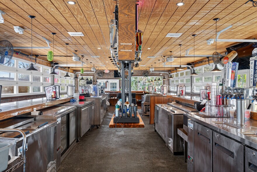 More Photos Of 765 3rd Ave, Welaka Restaurant For Sale