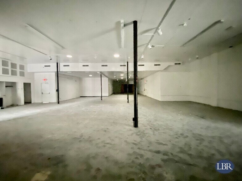 More Photos Of 1520 Highland Ave, Melbourne Restaurant For Lease