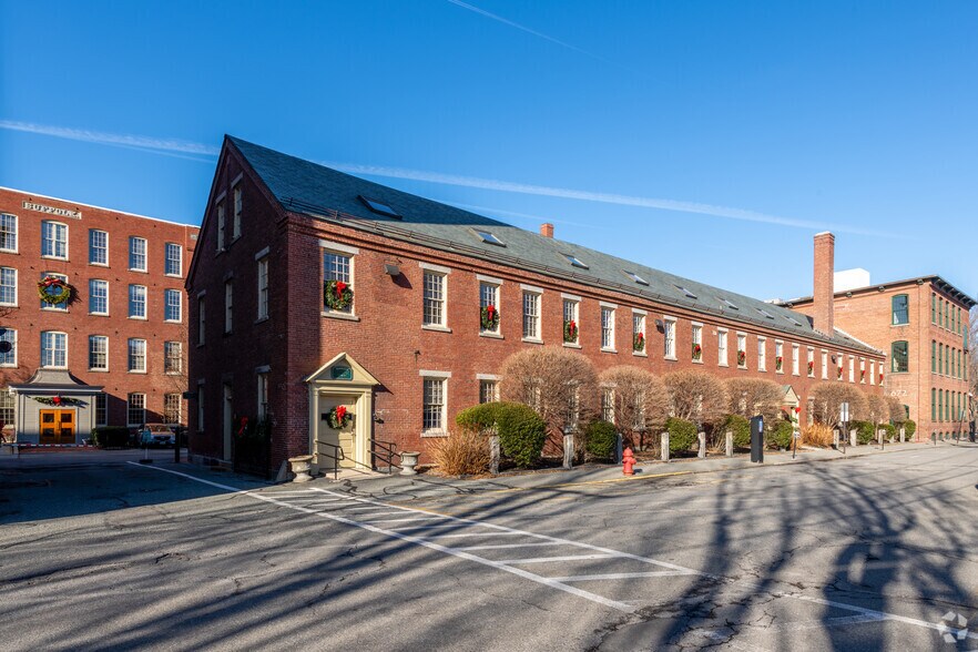 More Photos Of 175 Cabot St, Lowell Unknown For Lease