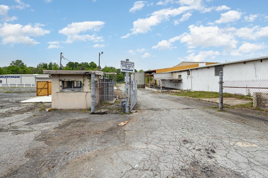 More Photos Of 2300 Old Durham Rd, Roxboro Warehouse For Sale