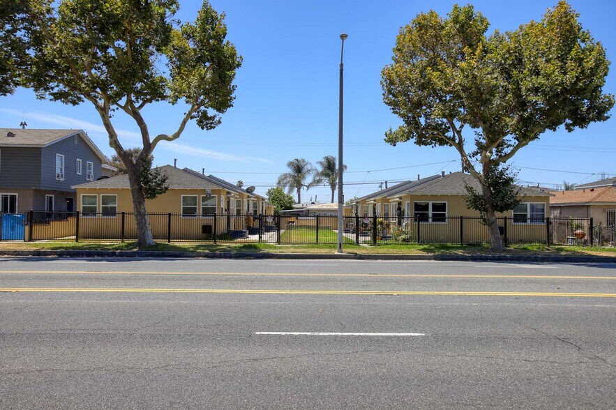 More Photos Of 6438 E Olympic Blvd, East Los Angeles Apartments For Sale