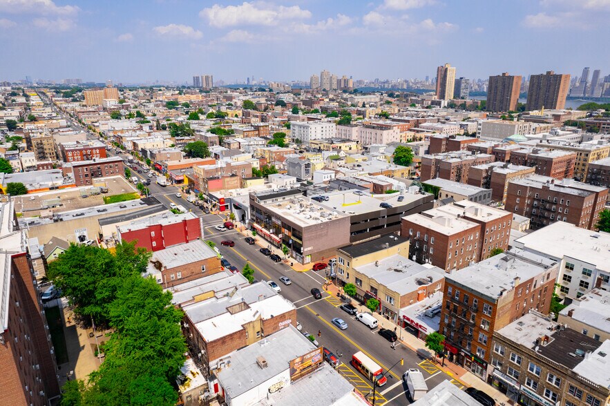 More Photos Of 5300-5306 Bergenline Ave, West New York Freestanding For Lease