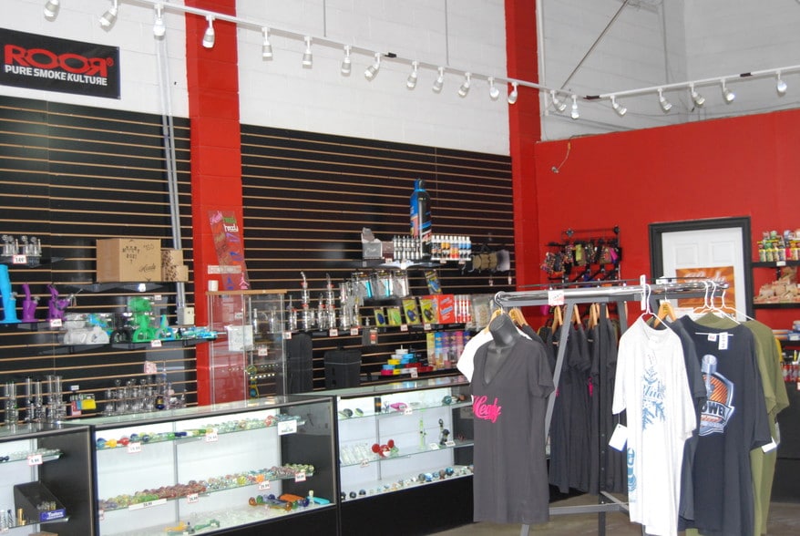 More Photos Of 324 W Hampden Ave, Englewood Auto Repair For Lease