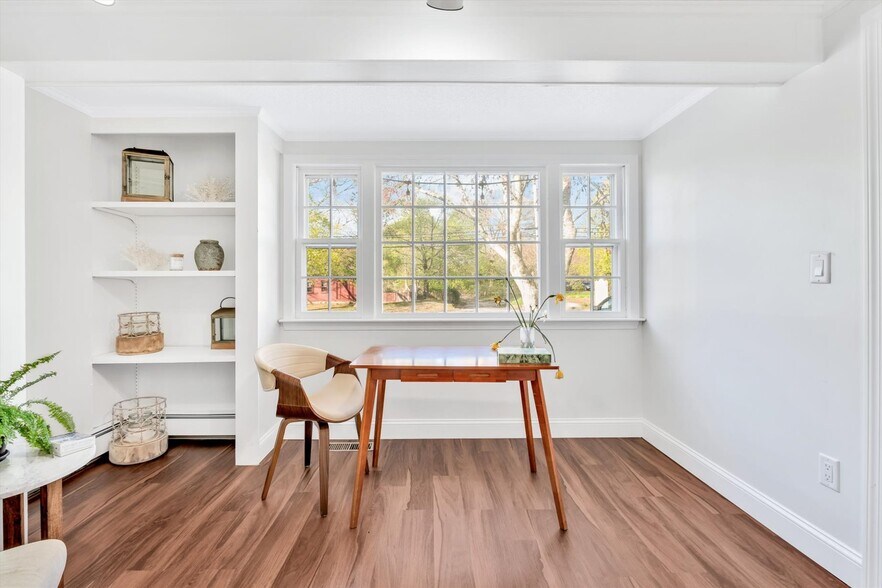 More Photos Of 1049 Main St, West Barnstable Medical For Sale