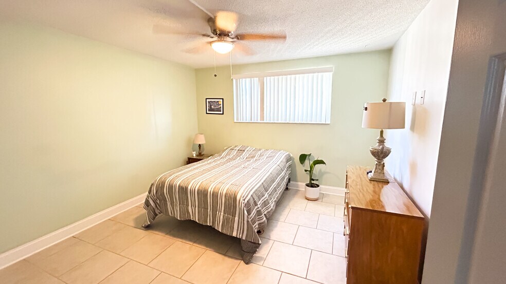 More Photos Of 320 N 3rd St, Flagler Beach Apartments For Sale