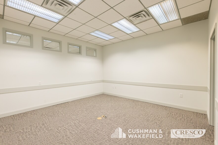 More Photos Of 2775 Bishop Rd, Wickliffe Medical For Sale