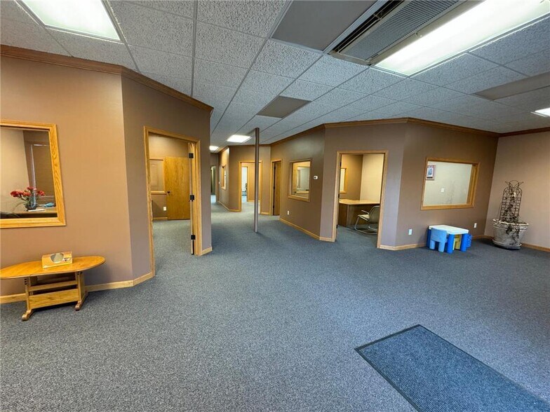 More Photos Of 540 25th Ave N, Saint Cloud Office For Sale