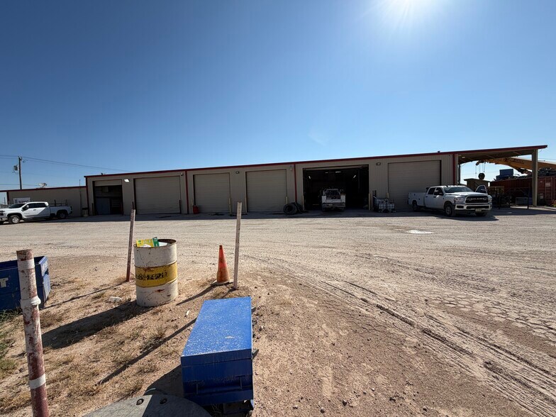 More Photos Of 2135 W Interstate 20, Odessa Manufacturing For Lease