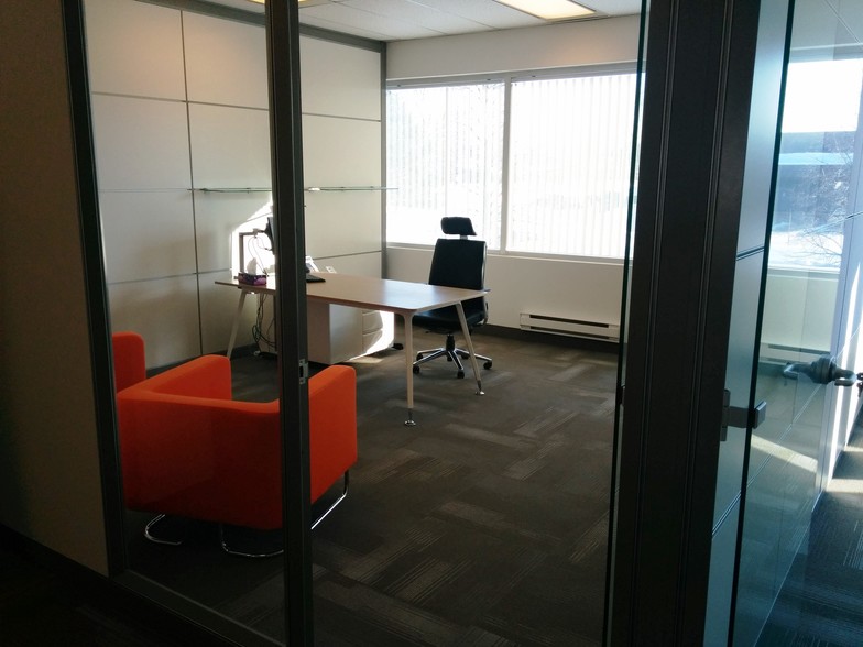 More Photos Of 2260-2300 Walkley Rd, Ottawa Flex For Sale