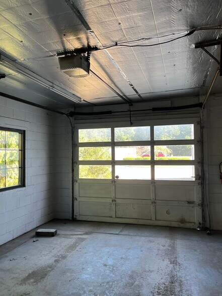 More Photos Of 11 N Center St, Cambridge City Freestanding For Sale