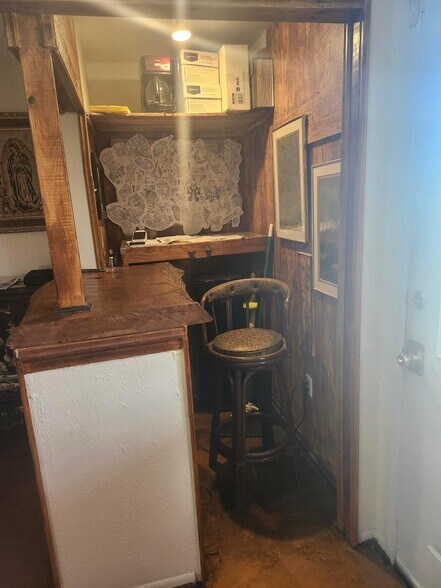 More Photos Of 424 Grand Ave, Bacliff Office For Sale