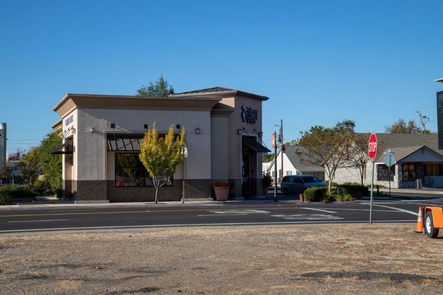 More Photos Of 2820 Freeman St, Anderson Freestanding For Lease