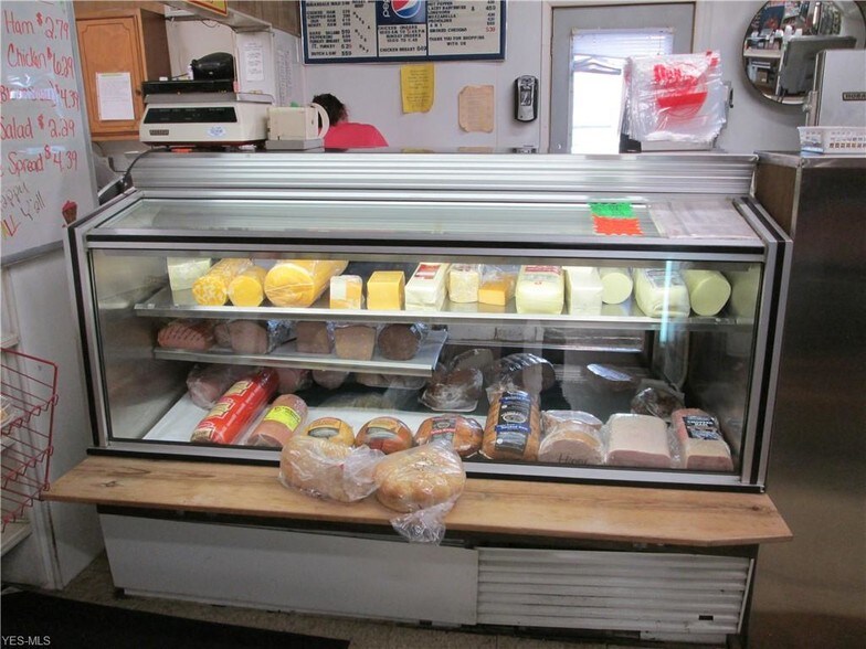 More Photos Of 145 Pike St, Quaker City Storefront For Sale