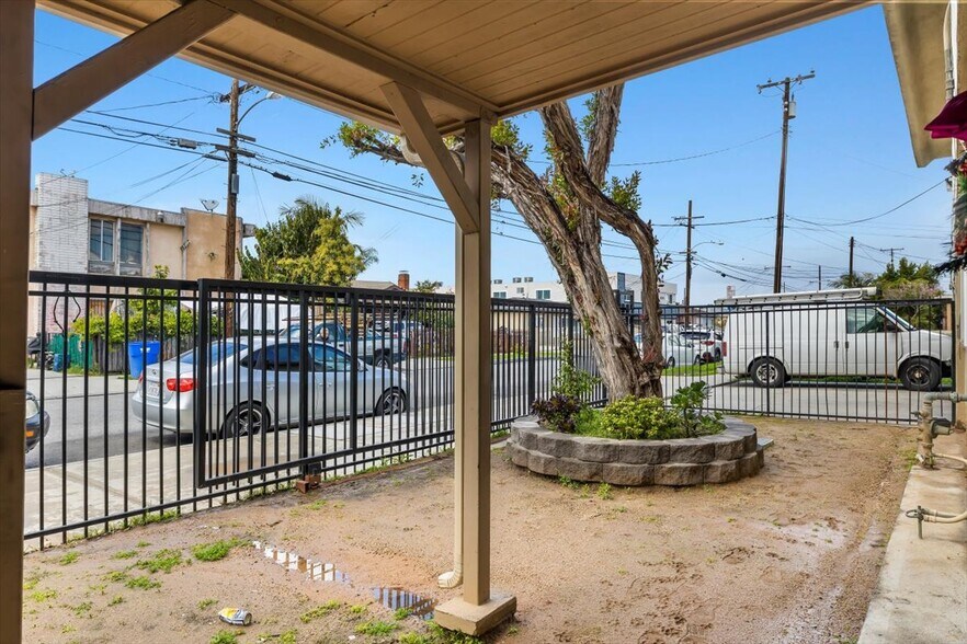 More Photos Of 10720 Burin Ave, Lennox Apartments For Sale