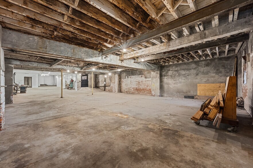 More Photos Of 439-441 11th St, Brooklyn Flex For Sale